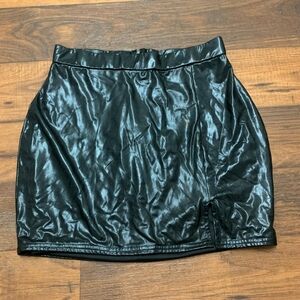 Women's Black Faux Leather Mini Skirt Sz 4 High-Waist Lightweight Stretch